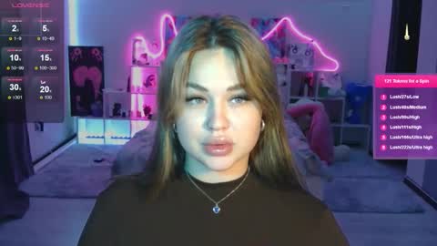 Mia online show from 11.04.25