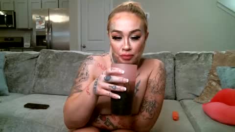 Koko Kwinn online show from 03.06.25