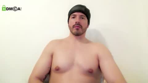 Snapshot of kolombianox chatting on 11.19.25 kolombianox online show from 11.19.25