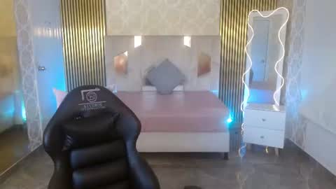 Snapshot of kolyn_tay chatting on 08.01.26 kolyn_tay online show from 08.01.26