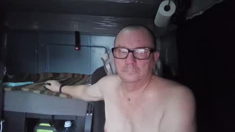 Snapshot of komputer123456789 chatting on 12.14.25 Bogdan online show from 12.14.25