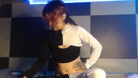 konekokawai online show from 09.12.25