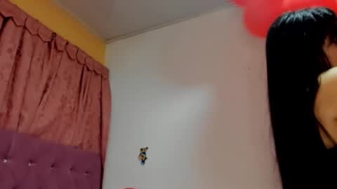 Snapshot of konie_hot chatting on 11.22.25 konie Diaz online show from 11.22.25