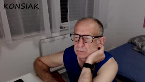 Komsiak online show from 09.18.25