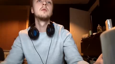 Snapshot of kookieskush chatting on 02.15.25 Kookies online show from 02.15.25