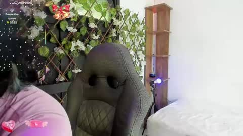 Snapshot of kora_red999 chatting on 04.19.26 Kora Red online show from 04.19.26