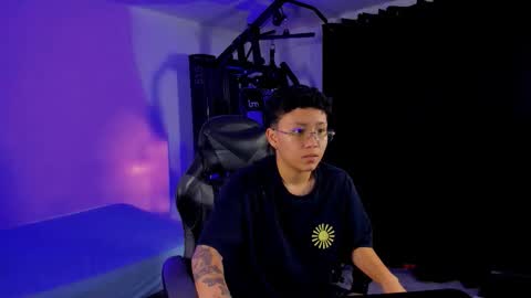 Sara  Altgirl  online show from 11.20.25