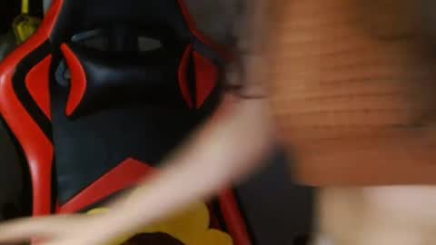 Snapshot of koranikky08 chatting on 12.11.24 Karoll online show from 12.11.24