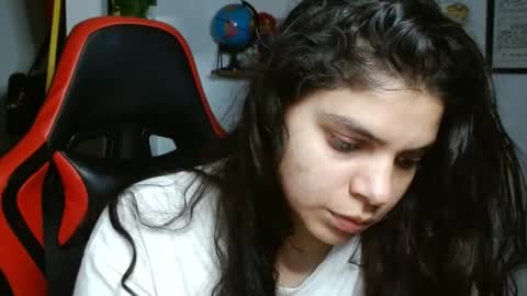 Snapshot of koranikky08 chatting on 12.13.24 Karoll online show from 12.13.24