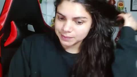 Snapshot of koranikky08 chatting on 12.24.24 Karoll online show from 12.24.24