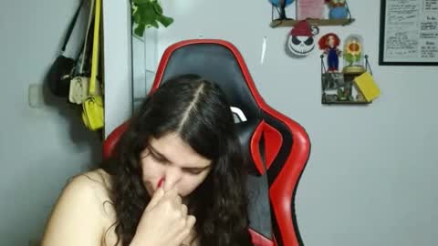 Snapshot of koranikky08 chatting on 12.28.24 Karoll online show from 12.28.24