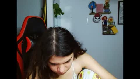 Snapshot of koranikky08 chatting on 12.29.24 Karoll online show from 12.29.24