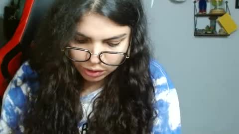 Snapshot of koranikky08 chatting on 01.11.25 Karoll online show from 01.11.25