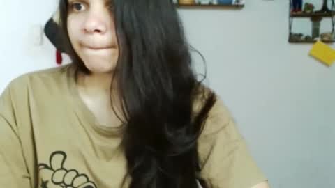 Snapshot of koranikky08 chatting on 02.04.25 Karoll online show from 02.04.25