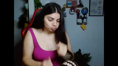 Snapshot of koranikky08 chatting on 03.06.25 Karoll online show from 03.06.25