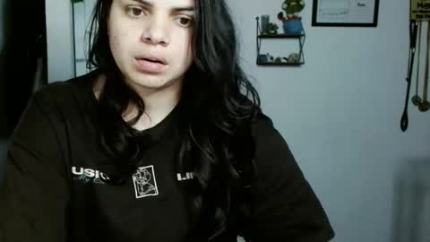 Snapshot of koranikky08 chatting on 09.16.25 Karoll online show from 09.16.25