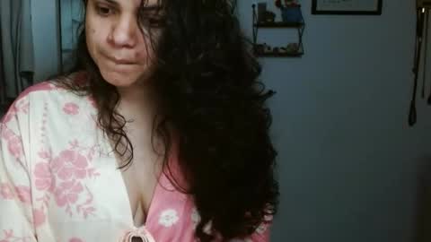 Snapshot of koranikky08 chatting on 10.16.25 Karoll online show from 10.16.25