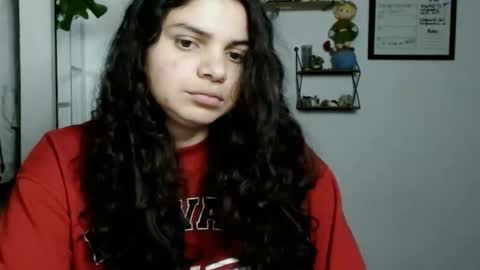 Snapshot of koranikky08 chatting on 11.11.25 Karoll online show from 11.11.25