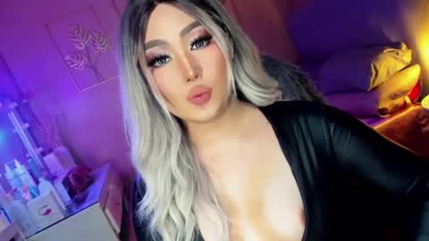 MISS ALICIA online show from 01.28.25