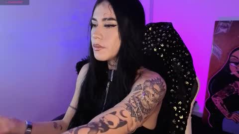 Snapshot of korolovaa chatting on 11.09.25 korolova online show from 11.09.25