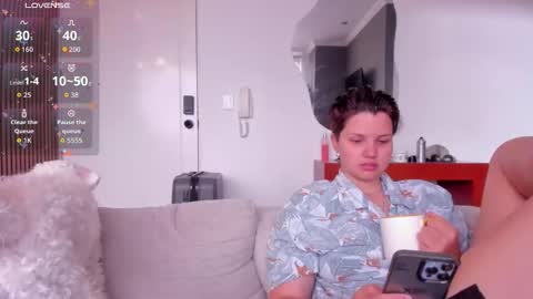 Twiix online show from 10.20.25