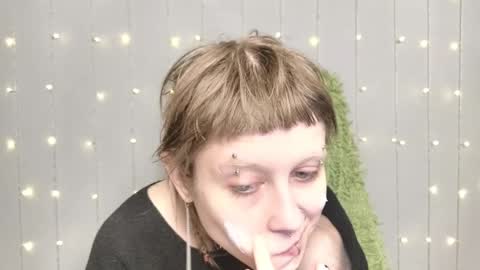 Snapshot of kortny_yo chatting on 12.21.24 Kortny online show from 12.21.24