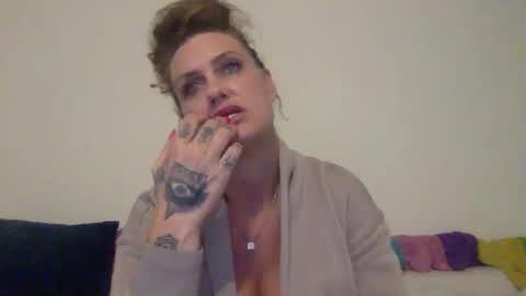 koyoteej online show from 01.17.25