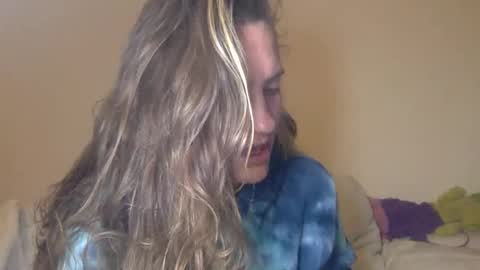 koyoteej online show from 03.12.25