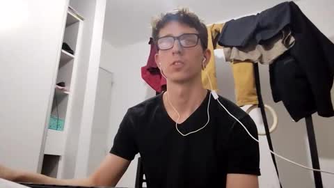 Facu online show from 10.21.25