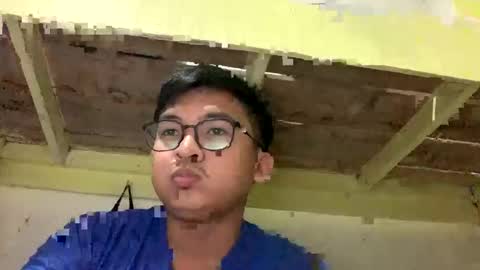 Snapshot of krezikeed chatting on 01.11.25 krezikeed online show from 01.11.25