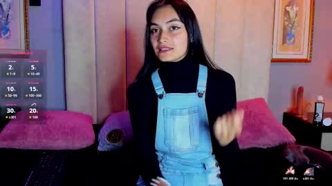 Nahomi online show from 11.07.25