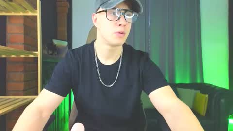 kris_braun online show from 02.08.26