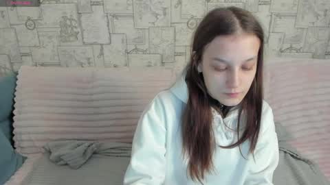 kris_doeil online show from 05.17.26
