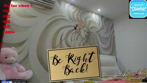 Snapshot of krisi_kiss chatting on 01.13.25 KrisiFollow me  Thumb UP  online show from 01.13.25