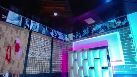 kriss_sweetboobs online show from 04.05.26