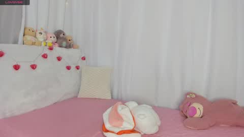 Snapshot of krissell_ chatting on 05.10.26 SammyKrissell online show from 05.10.26