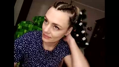 Snapshot of krisssexi chatting on 12.29.24 KrissSexi online show from 12.29.24