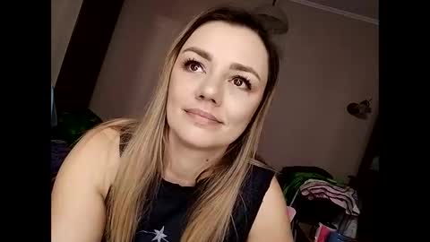 Snapshot of krisssexi chatting on 01.16.25 KrissSexi online show from 01.16.25