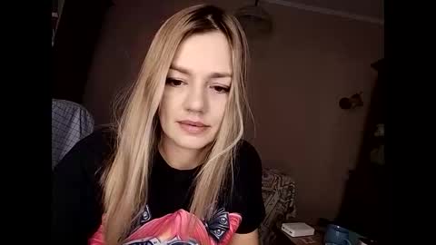 Snapshot of krisssexi chatting on 02.20.25 KrissSexi online show from 02.20.25