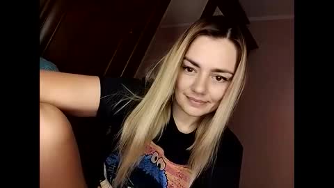 Snapshot of krisssexi chatting on 09.20.25 KrissSexi online show from 09.20.25