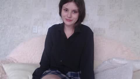 krissvoss online show from 02.16.26