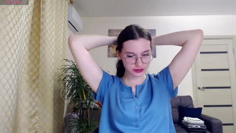 Snapshot of kristal89 chatting on 01.03.25 kristal89 online show from 01.03.25