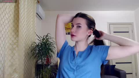 Snapshot of kristal89 chatting on 02.23.25 kristal89 online show from 02.23.25