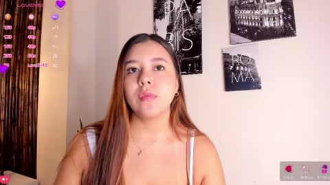 Snapshot of kristal_brown_ chatting on 10.21.25 Aria online show from 10.21.25