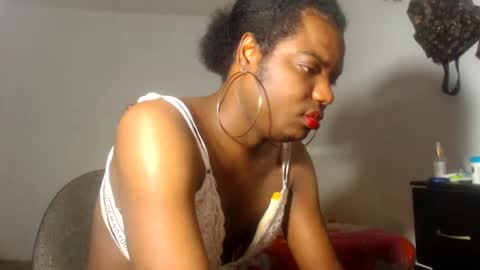 Snapshot of kristal_cox2 chatting on 06.27.26 kristal_cox2 online show from 06.27.26