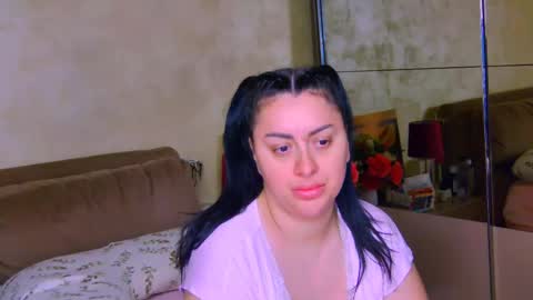 Snapshot of kristal_madness chatting on 05.31.26 kristal_madness online show from 05.31.26