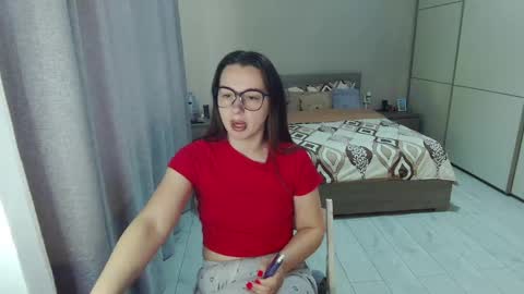 Snapshot of kristall_xxx chatting on 04.29.26 twitter Annemarye 23 online show from 04.29.26