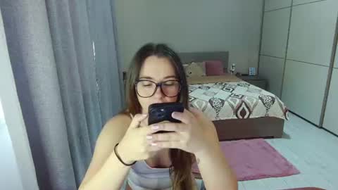 Snapshot of kristall_xxx chatting on 07.31.26 twitter Annemarye 23 online show from 07.31.26