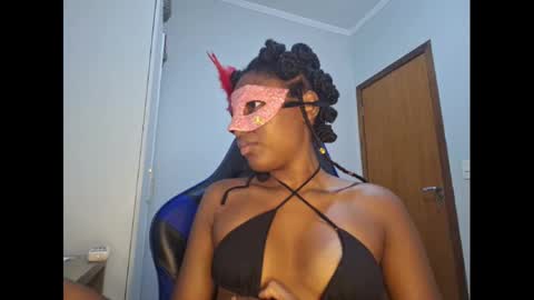 Snapshot of kristallvfs chatting on 02.20.25 kristallvfs online show from 02.20.25