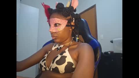 Snapshot of kristallvfs chatting on 02.23.25 kristallvfs online show from 02.23.25